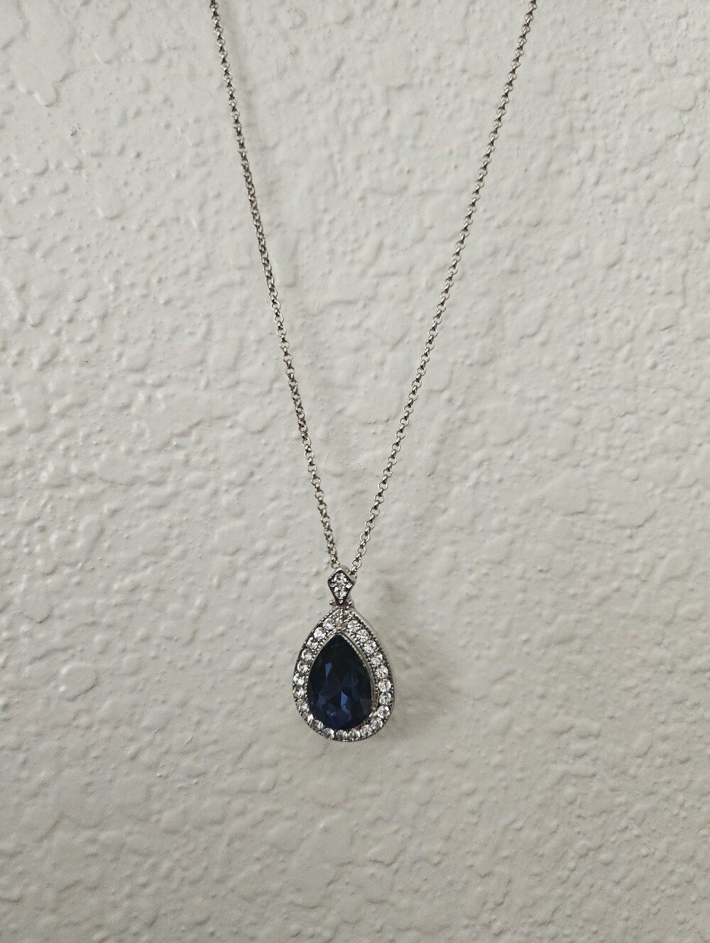 Monet 90s pendant on chain